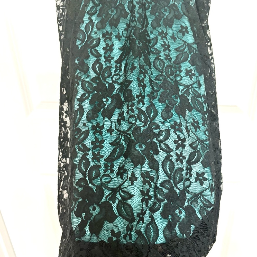Speechless Black and Teal Lace Dress - Picture 3 of 11